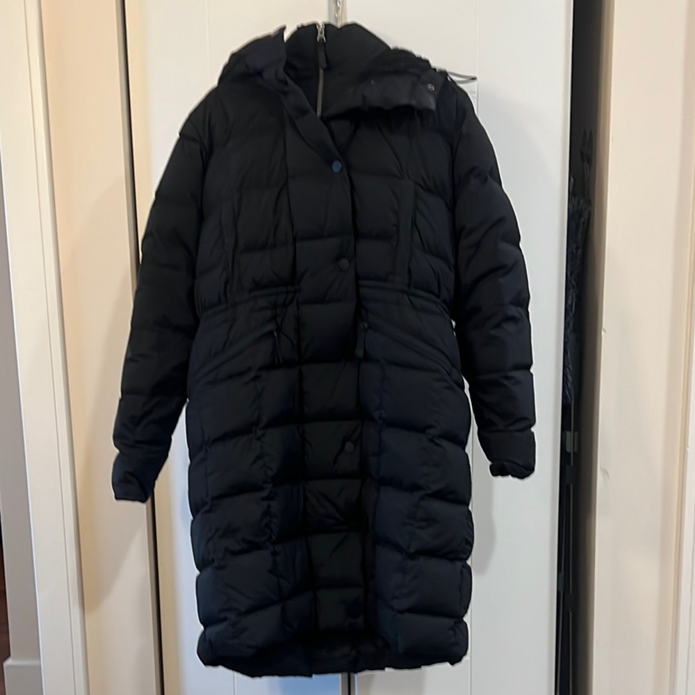 Columbia Women's Knee-length Black Puffer Coat